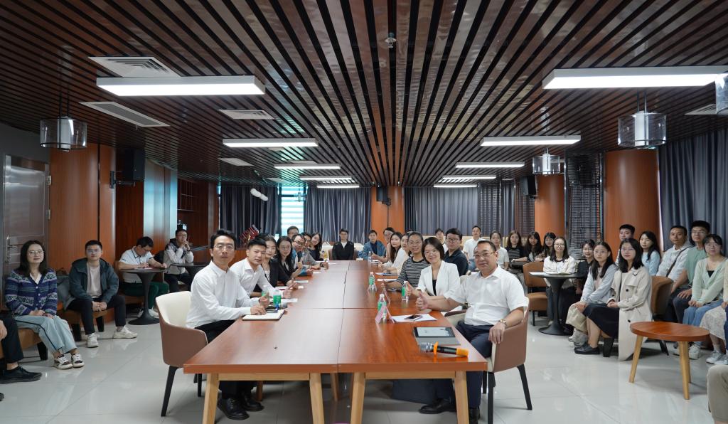 英国上市公司365