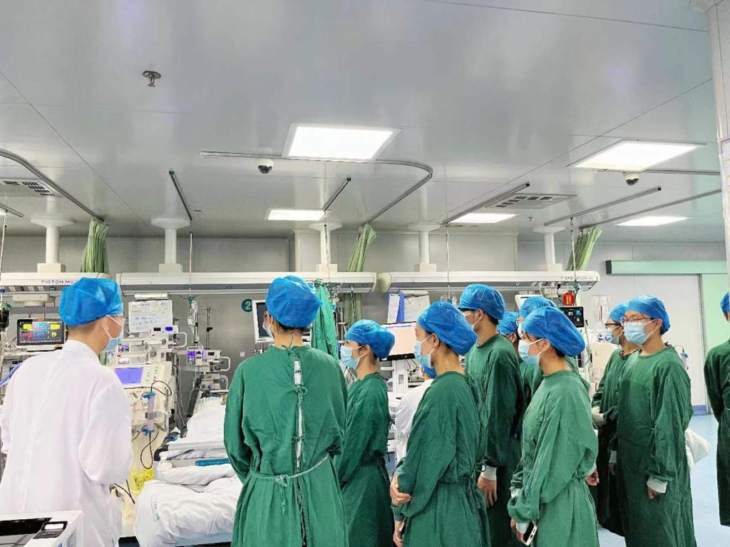 英国上市公司365