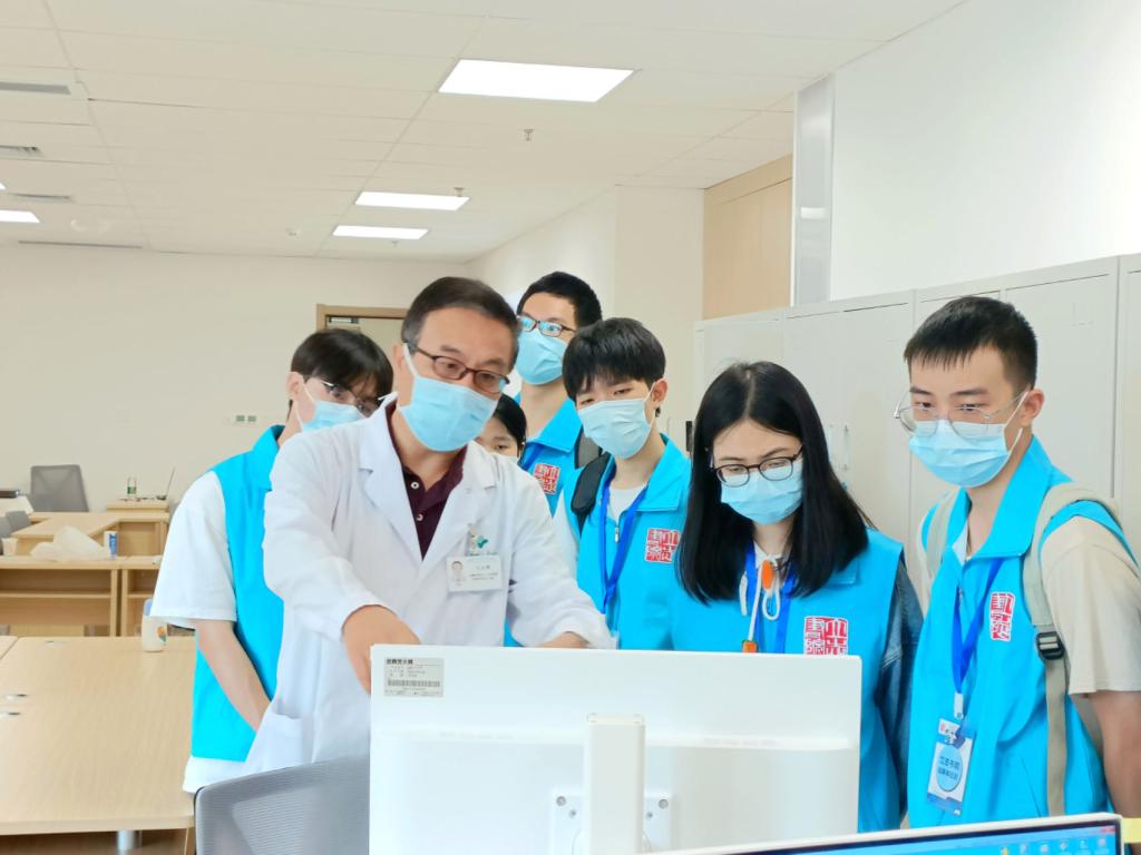 英国上市公司365